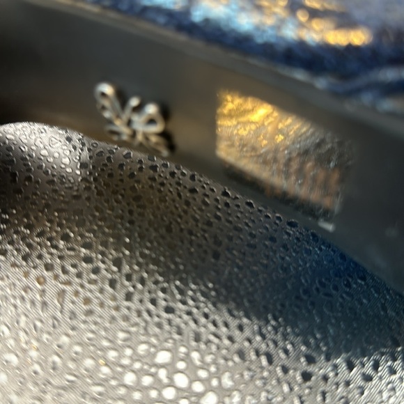 Simply Vera Wang high heels. Navy blue patent leather. Size 9 1/2. 5 1/2 heels.‌ - Picture 9 of 9